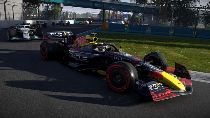 F122